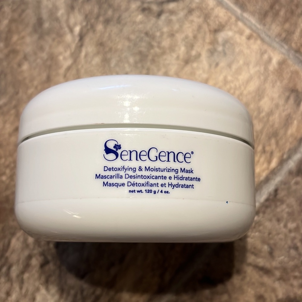 SeneGence Detoxifying & Moisturizing Mask - White
